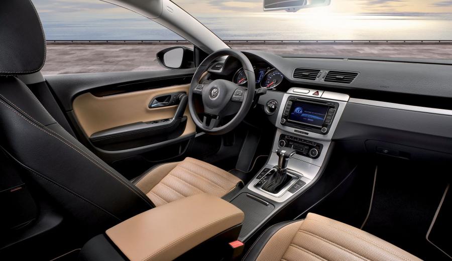  Volkswagen Passat CC 2008 года  (фото 13 из 121)